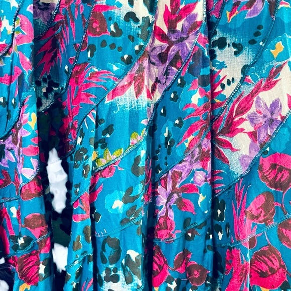 Bohemian Café Floral Blue and Pink Skirt size Small - Picture 5 of 11